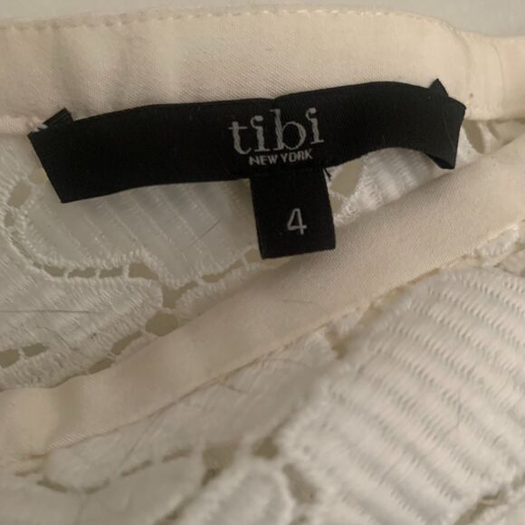 Tibi floral lace asymmetrical skirt in white - Picture 4 of 4